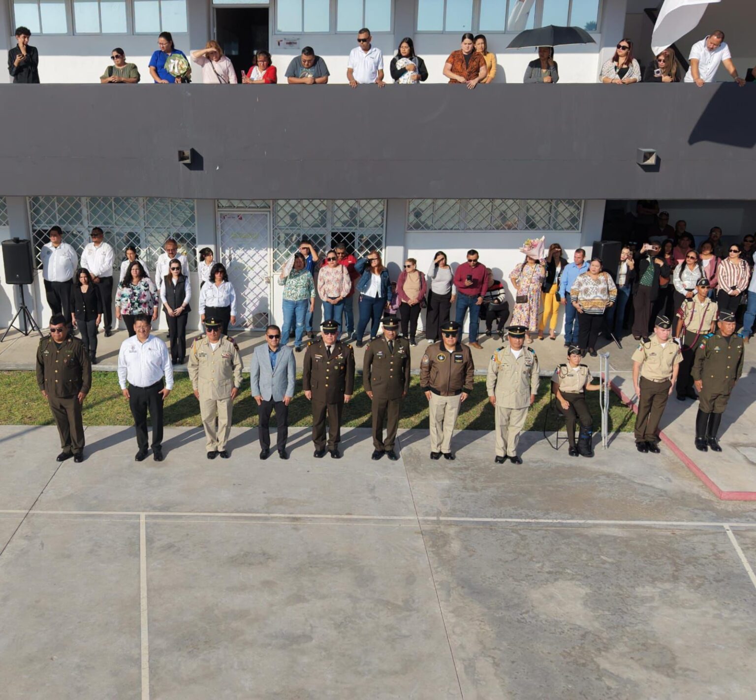 Bachillerato Militarizado Reynosa realiza ceremonia de ascensos y reconoce a docentes con más de 5 años de servicio
